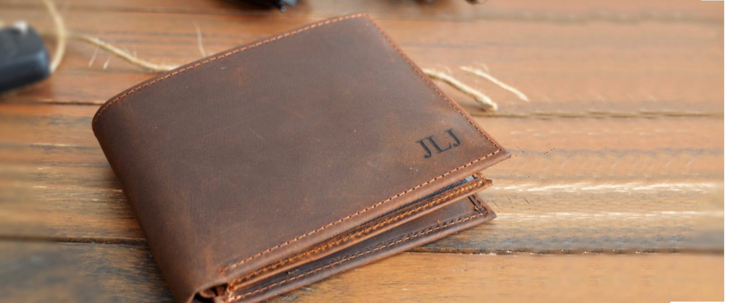 a wallet with initial custom